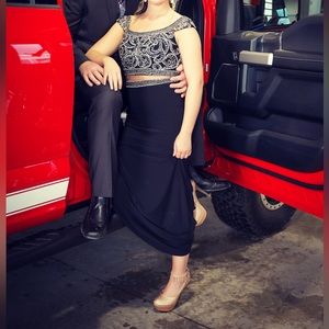 Black 2 piece prom dress